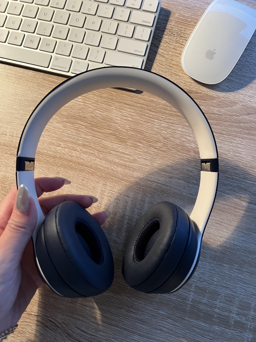 BEATS Solo3 Bluetooth Headphones - photo 2