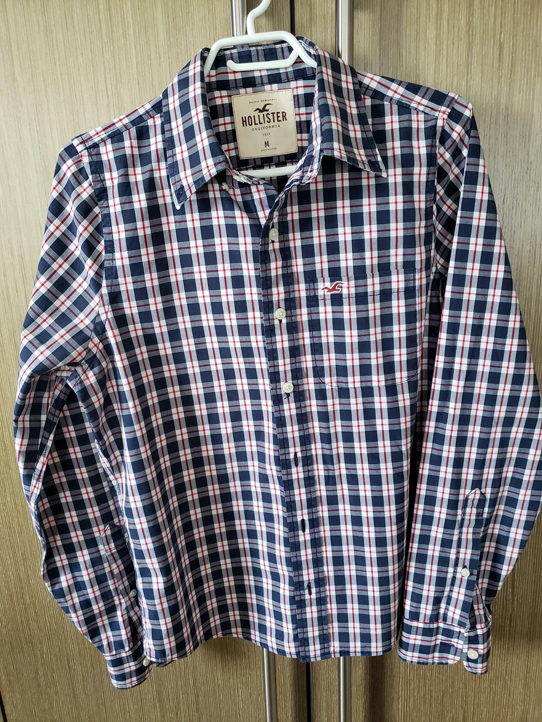 Hollister full sleeve dress shirt - M thumbnail