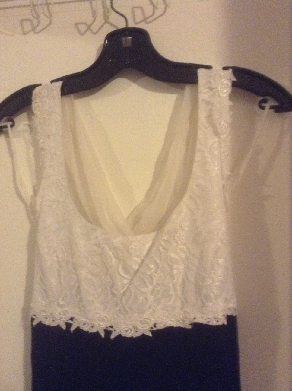 Vittoria Virini White and black sleeveless dress image indicator(2)