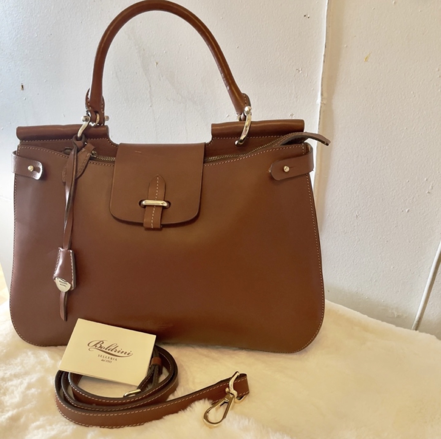 PreLoved Boldrini Selleria Italian handbag🇮🇹 thumbnail