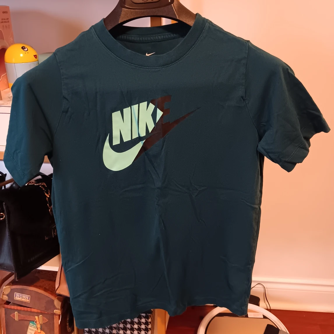 Nike Kids Tee Size XL