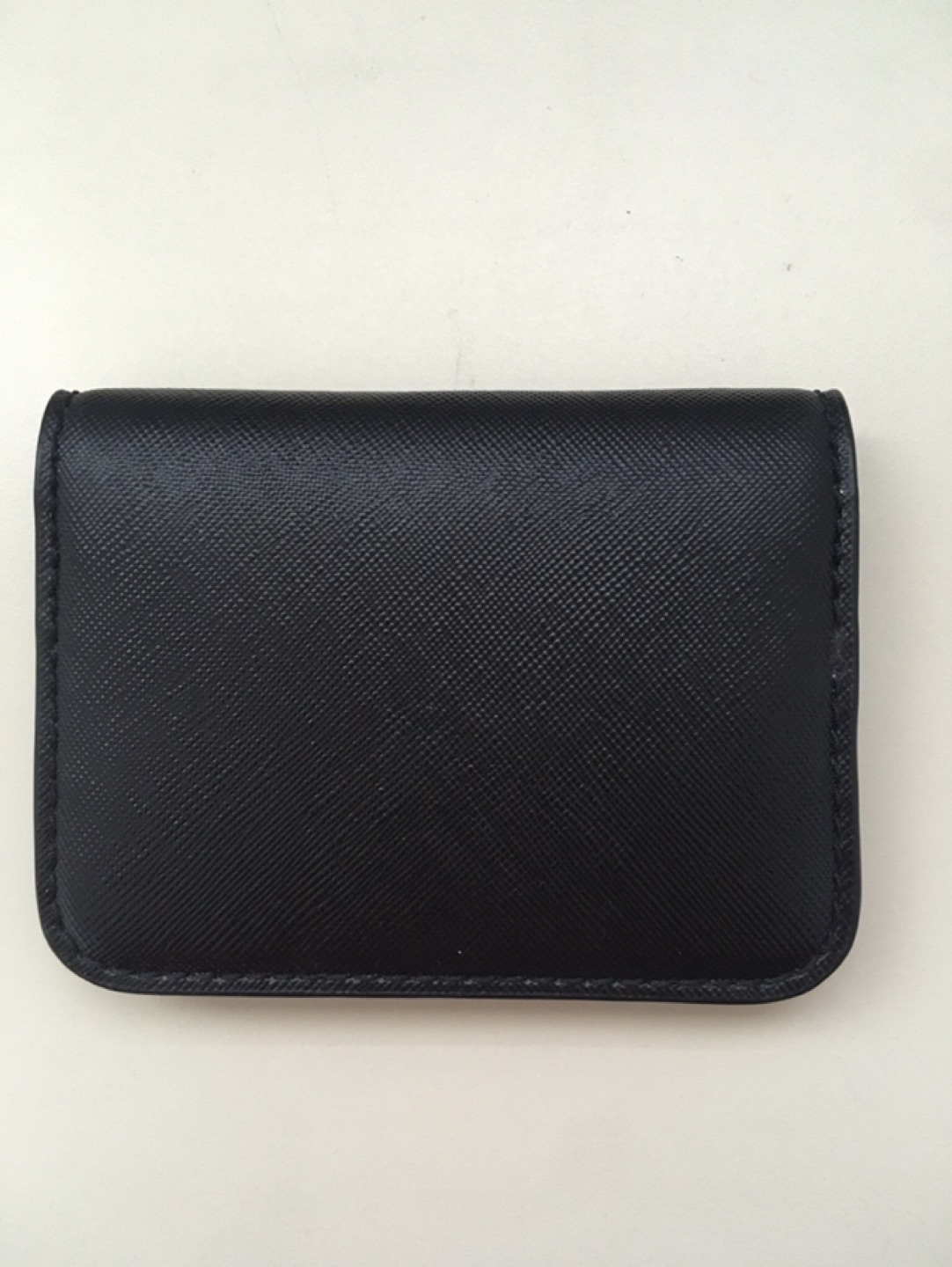 Marc Jacobs Black Leather Flap Cardholder Retails $100+ image indicator(4)