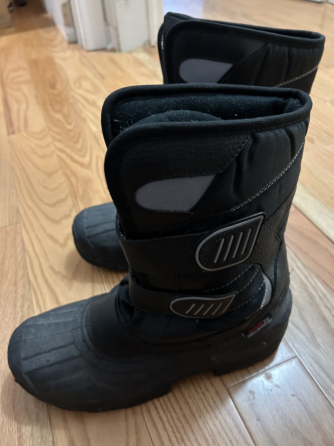 Men’s Winter Boots Size 9 image indicator(2)