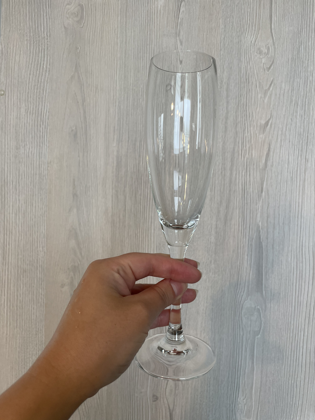 Four Champagne 🍾 Glasses thumbnail