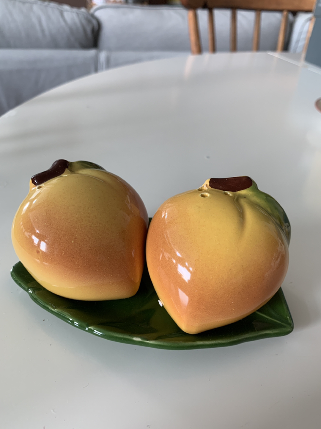 Peaches Salt and Pepper Set