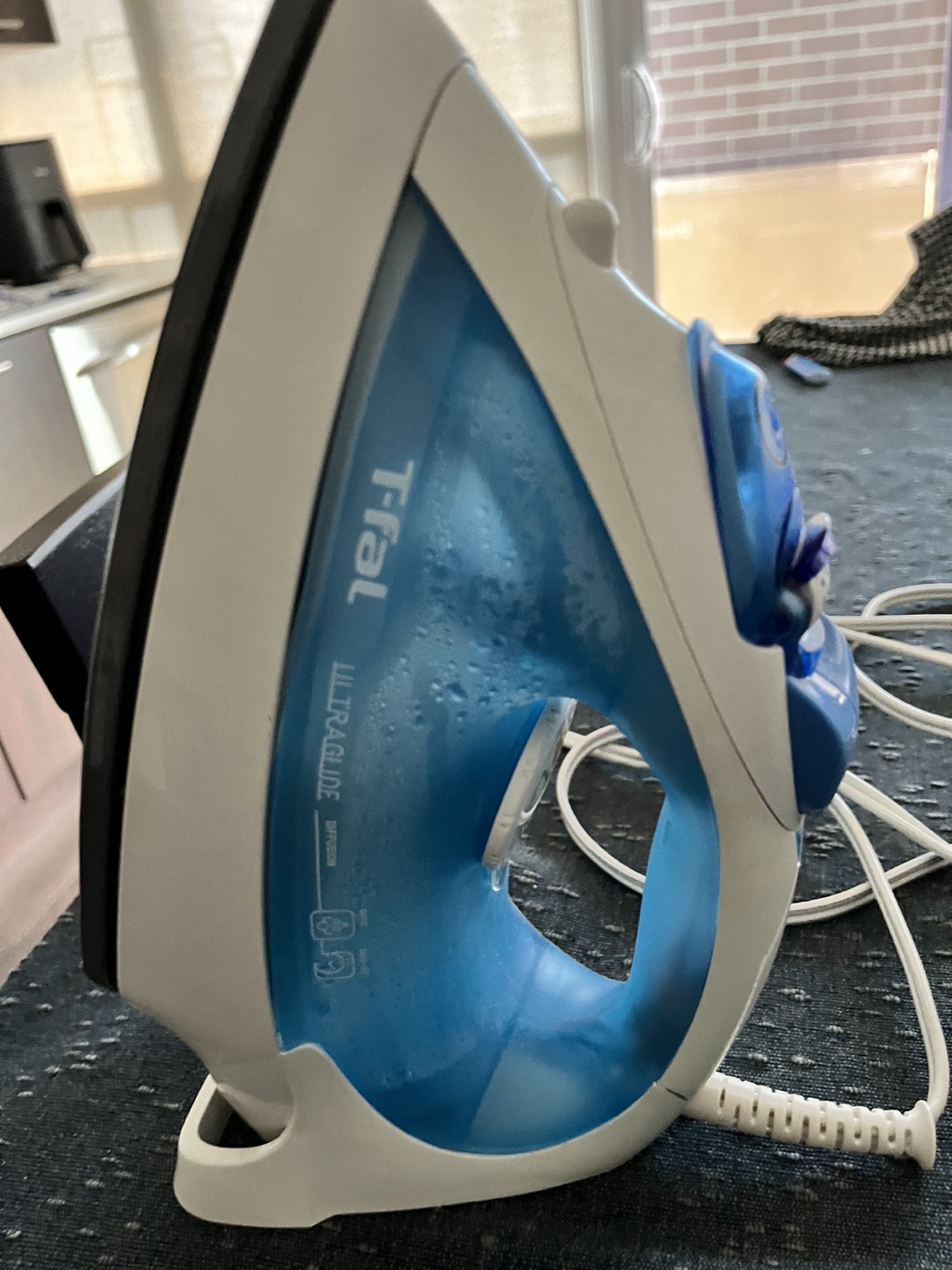 Tfal ultraglide steam iron