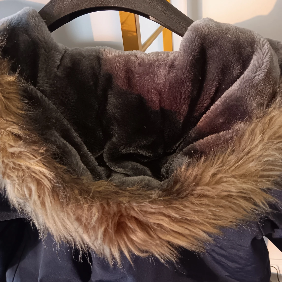 Gap Kids Down Jacket 10/11yo - photo 4