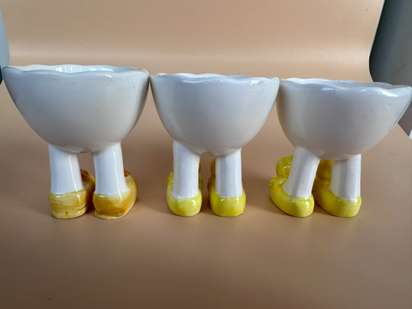 3 Vintage Breakfast Egg Holders - photo 5
