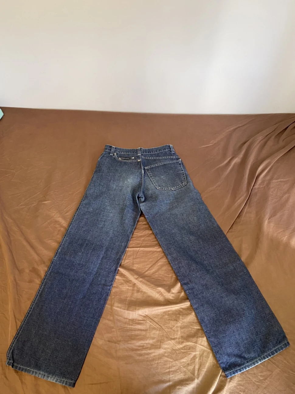 D&G  Denim brand jeans image indicator(2)