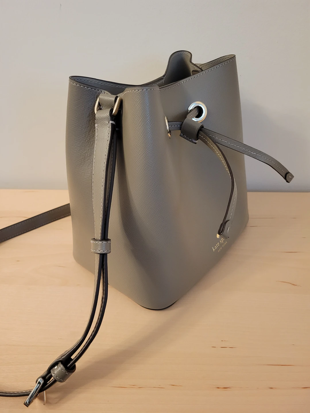 Kate Spade Crossbody Bucket Bag image indicator(2)
