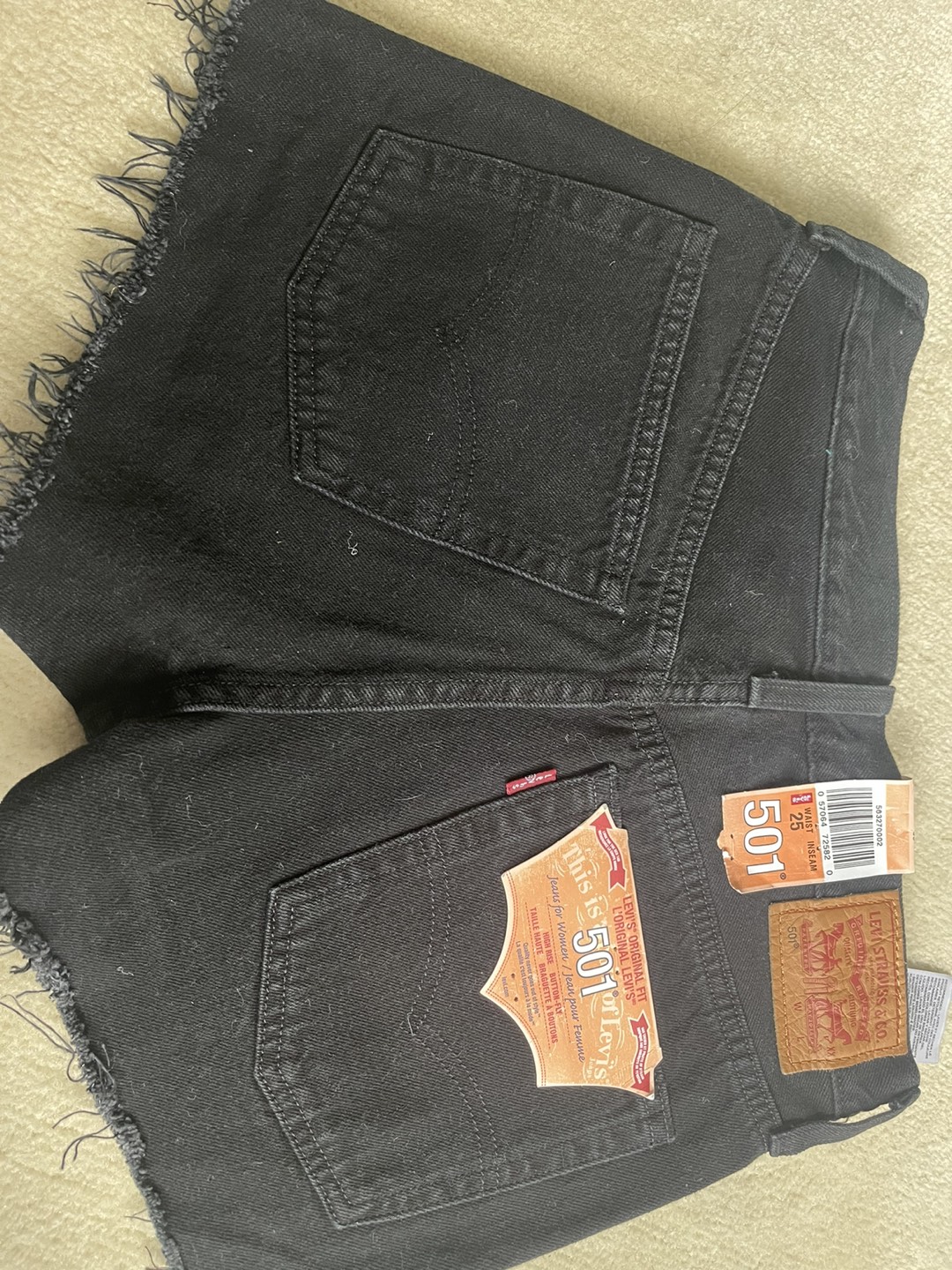Black Levi’s 501 jeans