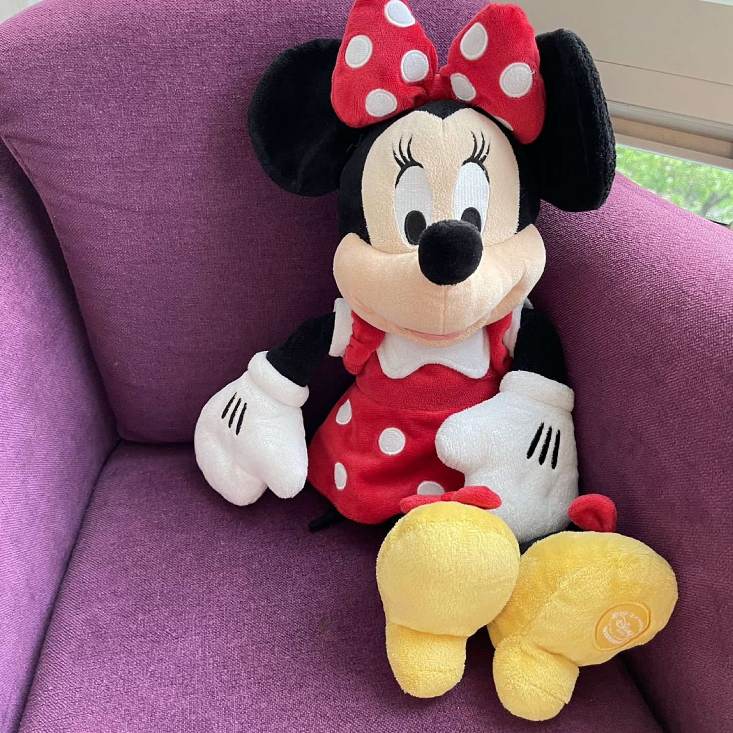 Minnie plush toy thumbnail