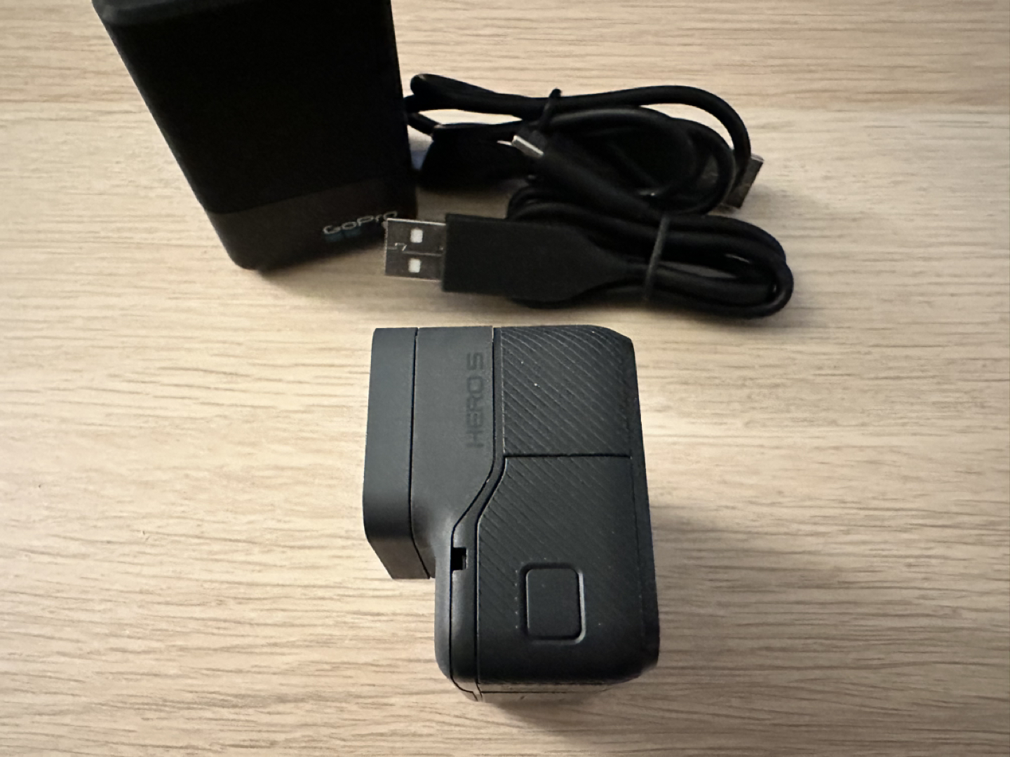 Gopro Hero 5 and extra battery - photo 2