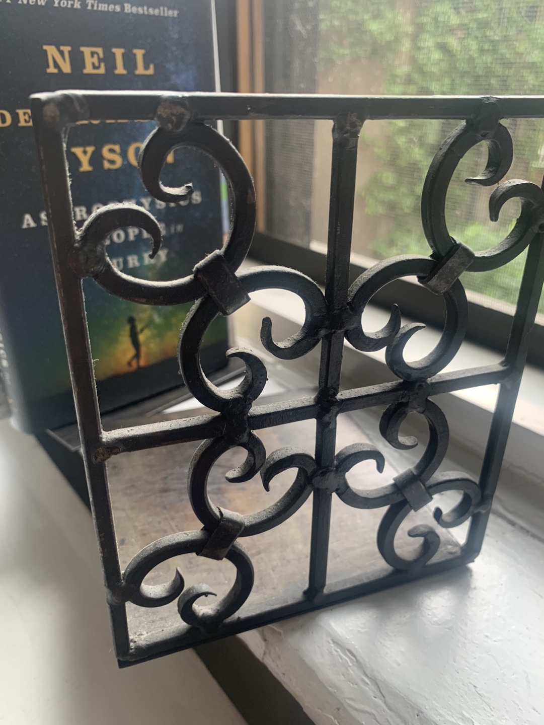 Intricate Iron Bookends - photo 2