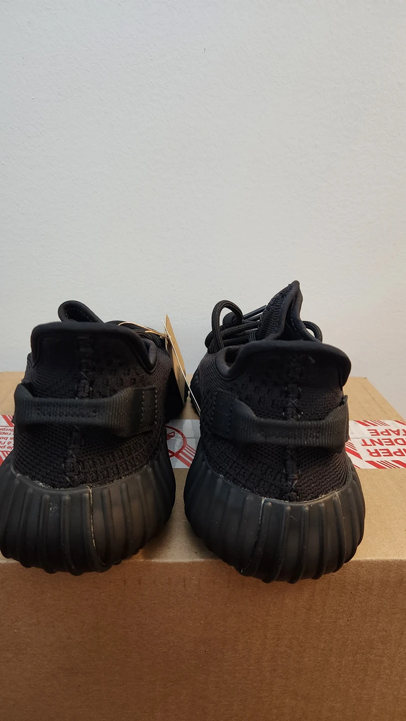 Adidas Yeezy Boost Onyx 350 V2 - photo 4