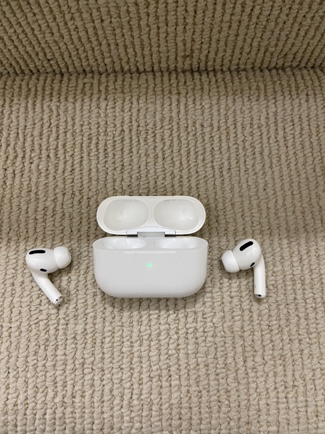 AirPods Pro - photo 2
