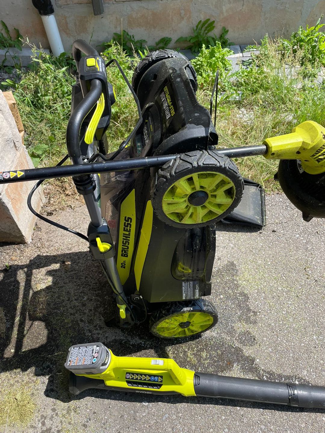Ryobi lawn mower - photo 2