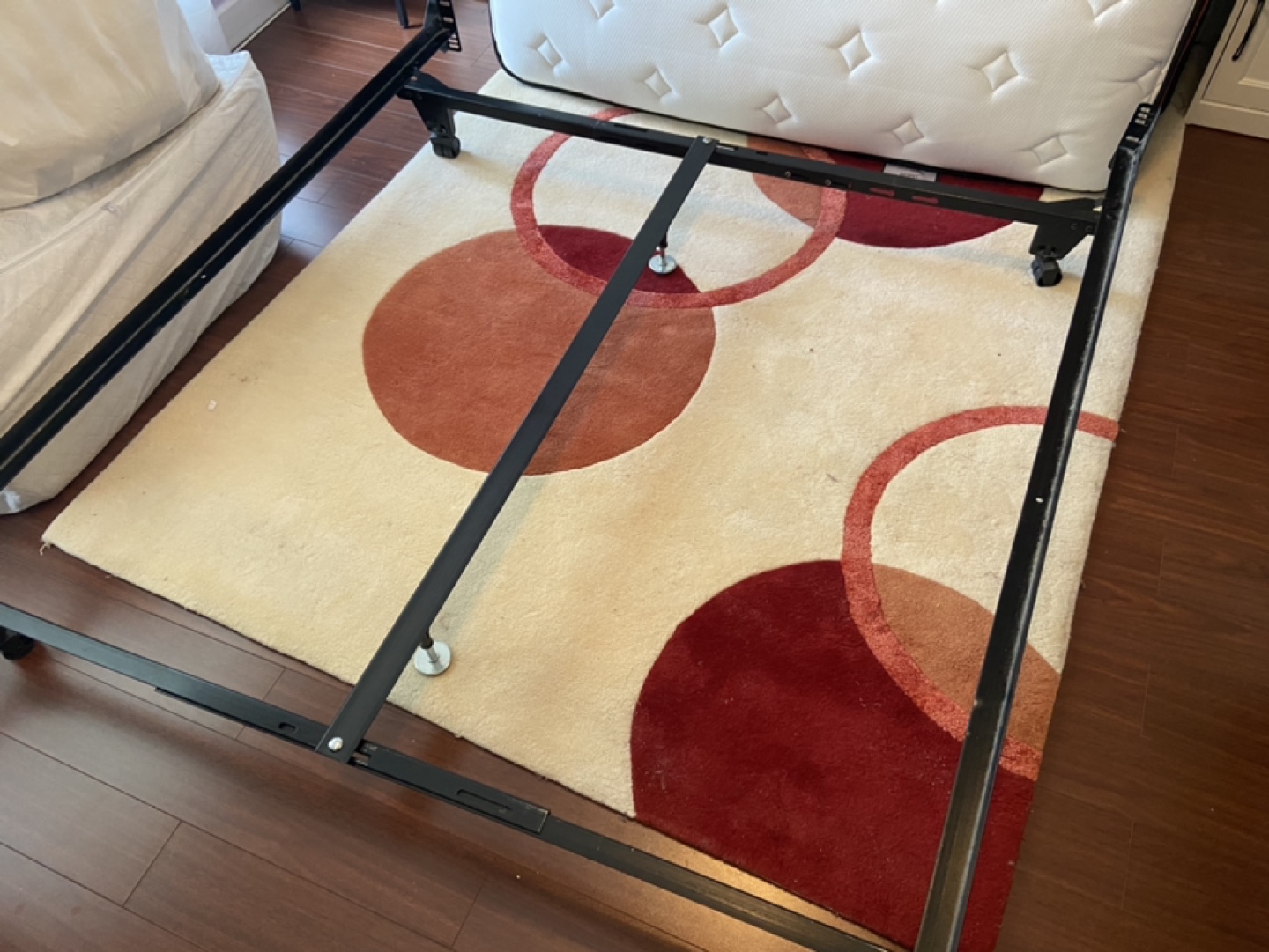 Metal Bed Frame for Twin, Queen and King Size Mattress