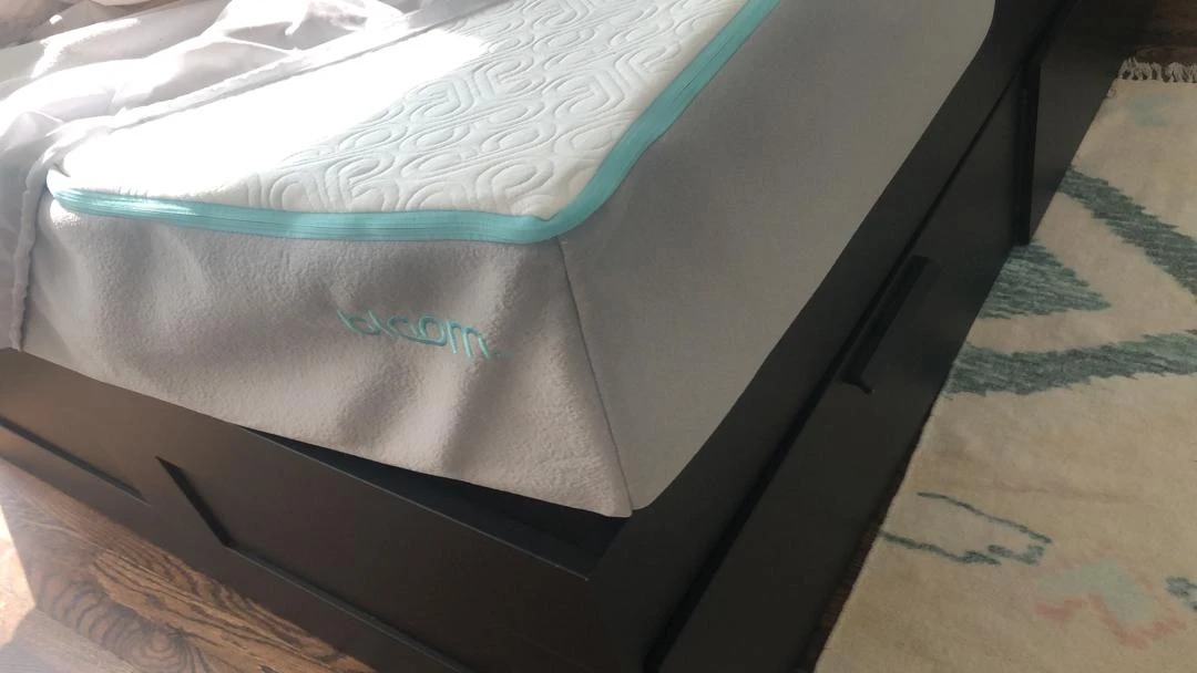 ikea double bed with four drawer and bloom mattress - photo 4