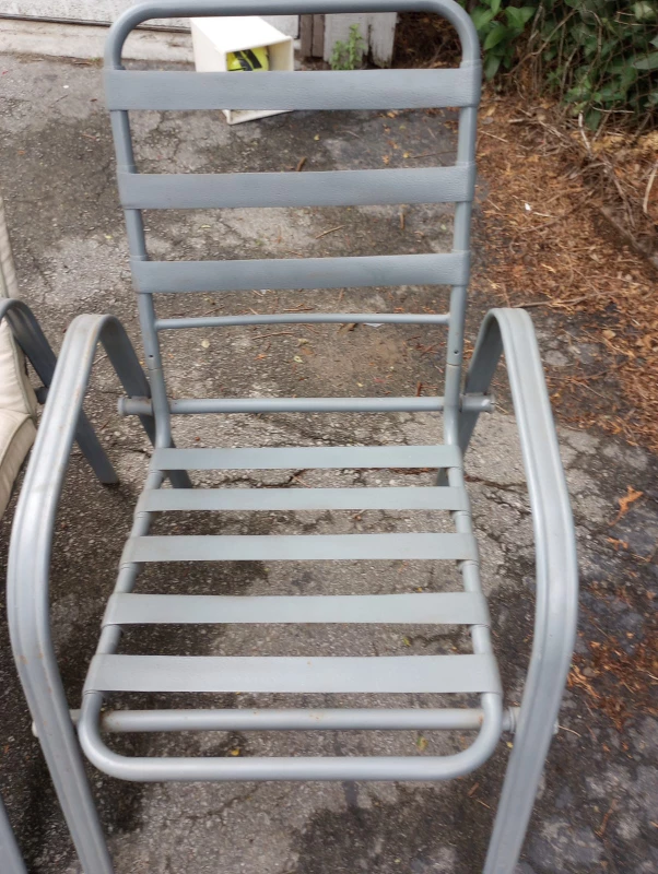 Patio chairs with cushions - photo 2
