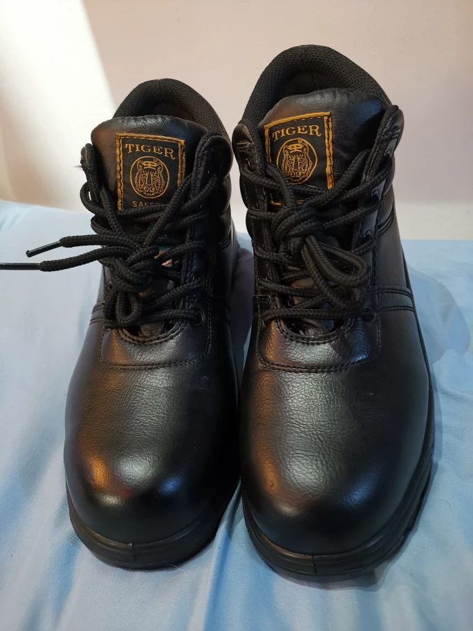 BRAND NEW - Tiger Steel toe safety work boots thumbnail