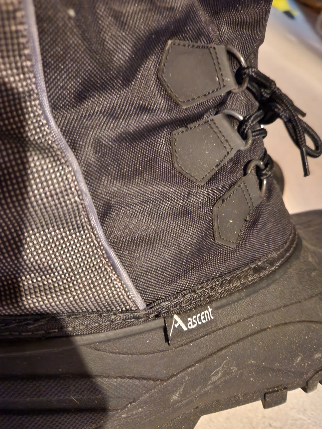 winter boot size 9 water proof - photo 4