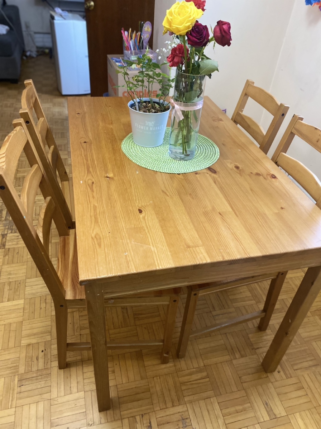 Dining Table set-Ikea - photo 3