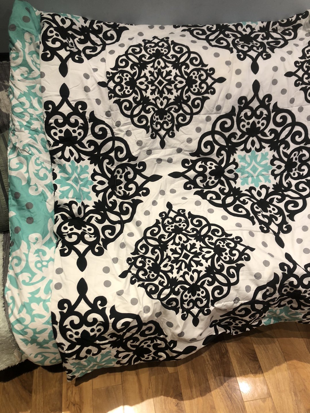 Kids bed comforter thumbnail