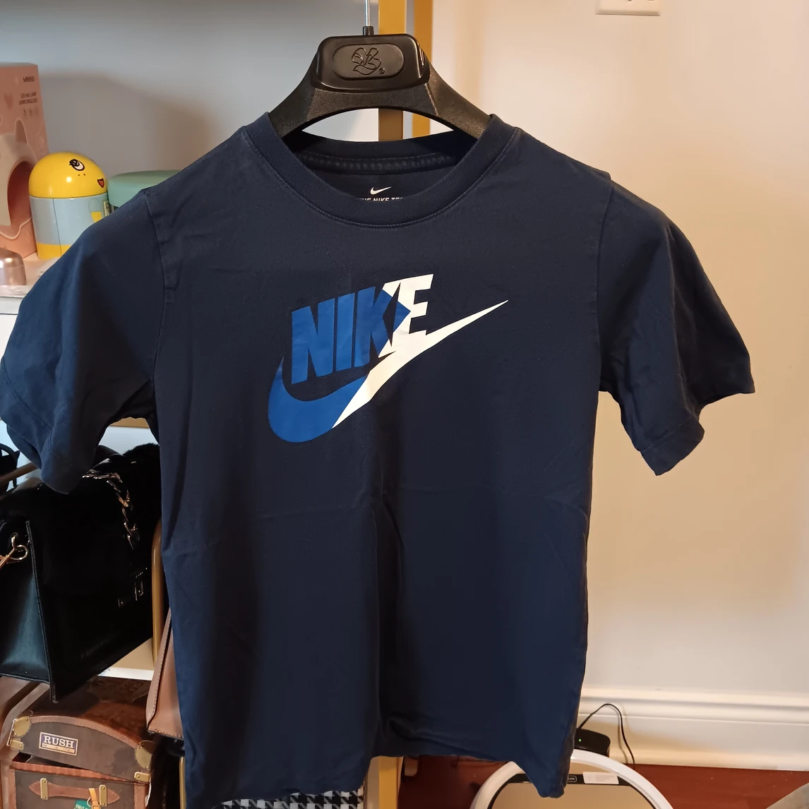 Nike Kids Navy Blue Tee Size: XL