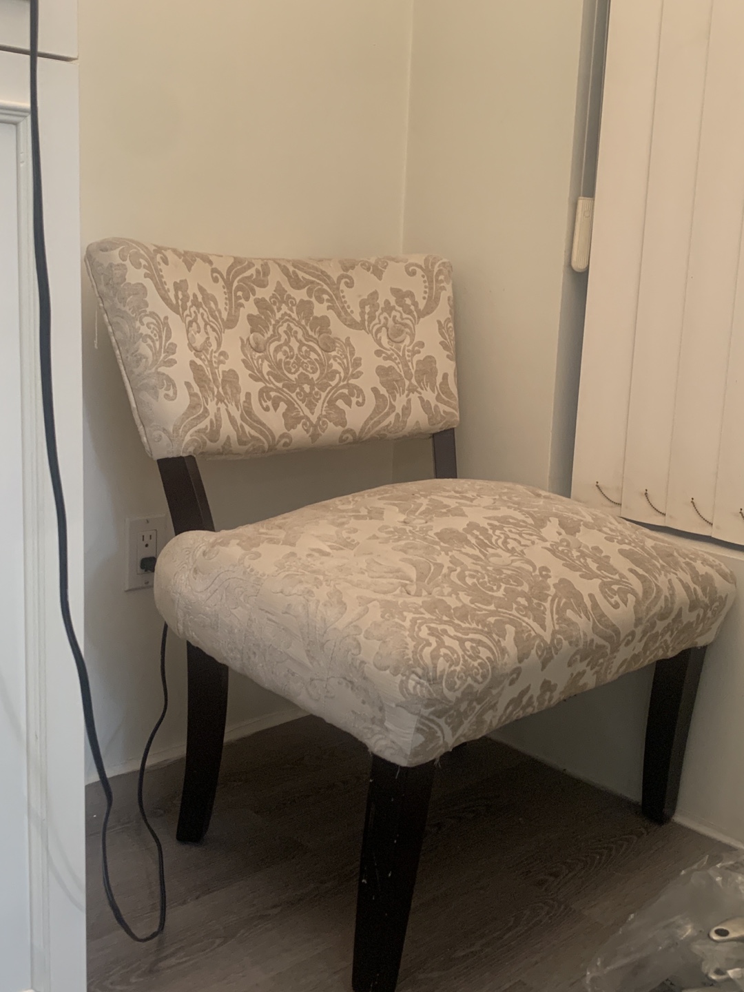 Free accent chair 😉