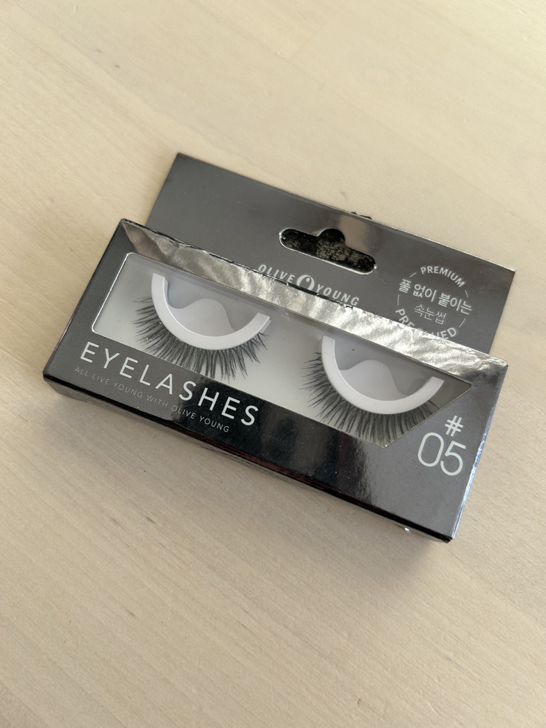 False Eye lashes thumbnail