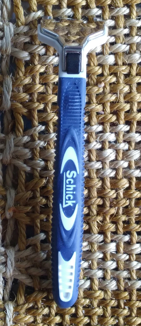 Schick Exacta II System Razor & 2 Blades image indicator(3)