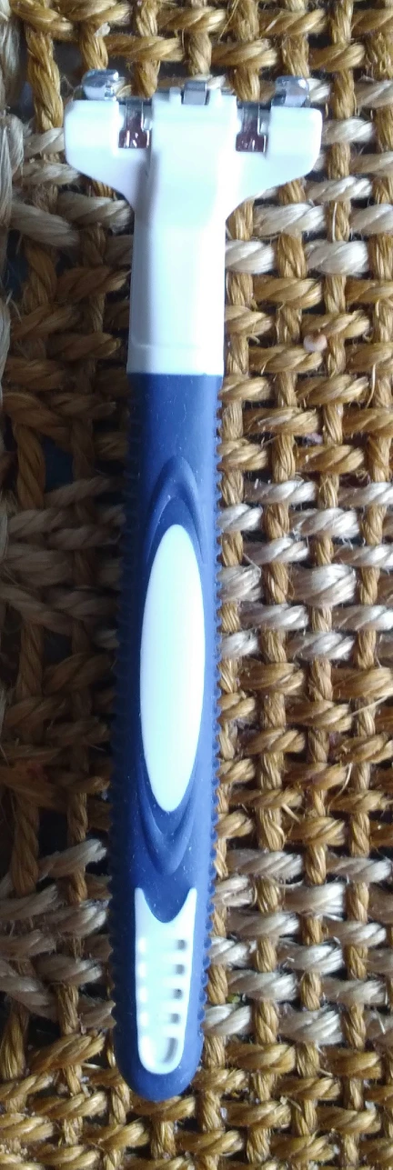 Schick Exacta II System Razor & 2 Blades image indicator(4)