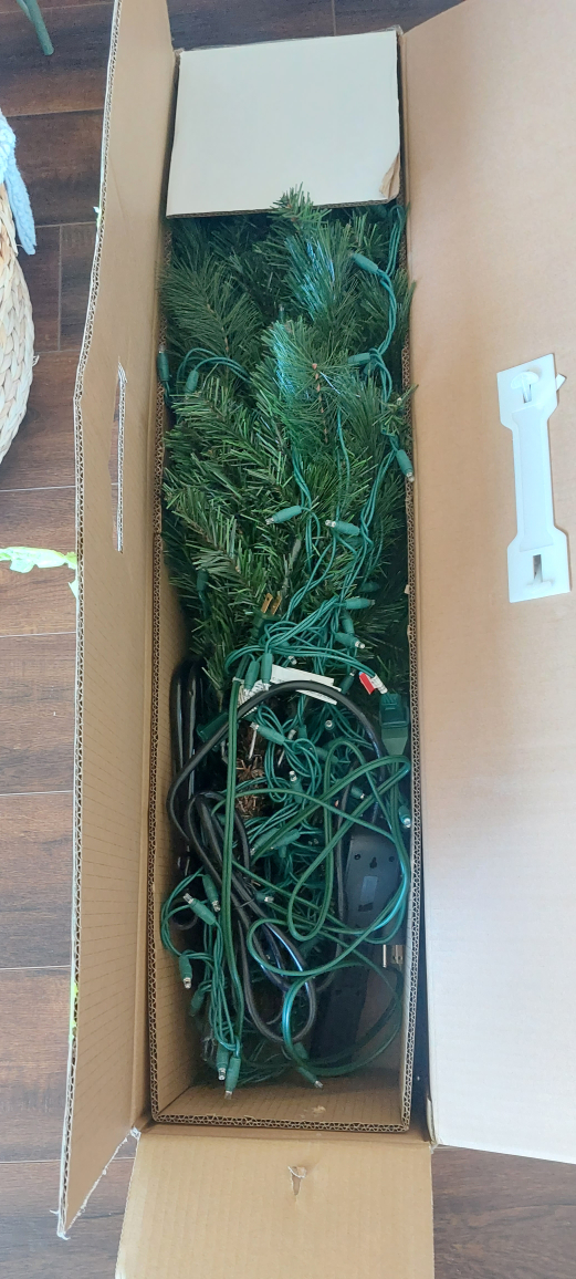 5ft Pre-lit Christmas Tree - photo 2