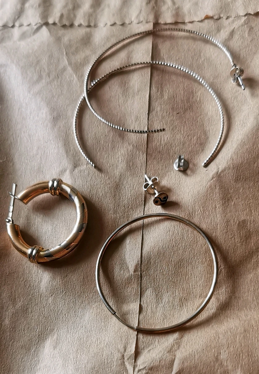 Real gold & silver lonely earrings thumbnail
