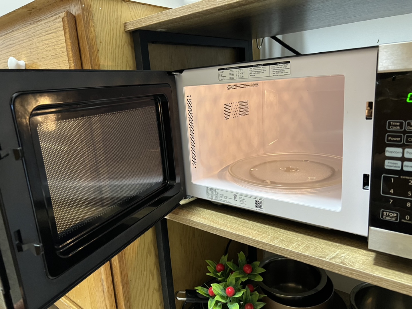 Black & Decker microwave 0.9cu 900W Stainless Steel - photo 2