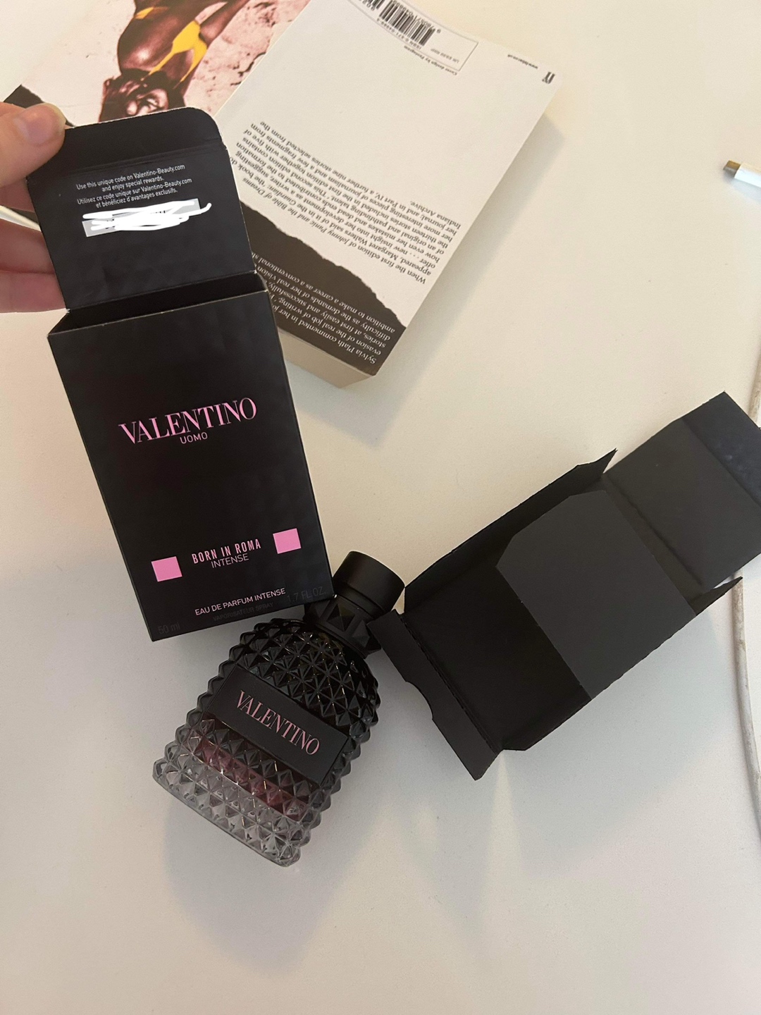 Valentino Uomo born in aroma EDP thumbnail