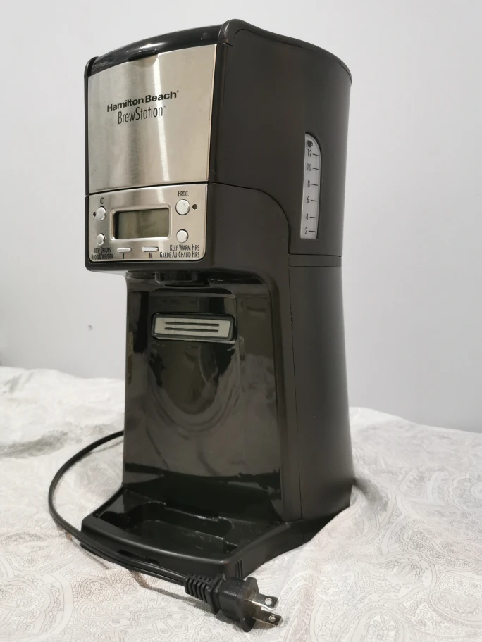 New Hamilton Beach BrewStation 12 Cup Dispensing Coffee Maker - photo 2