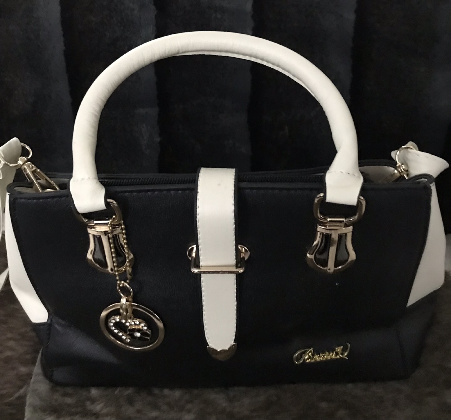 New hold or hand bag🦃 image indicator(3)