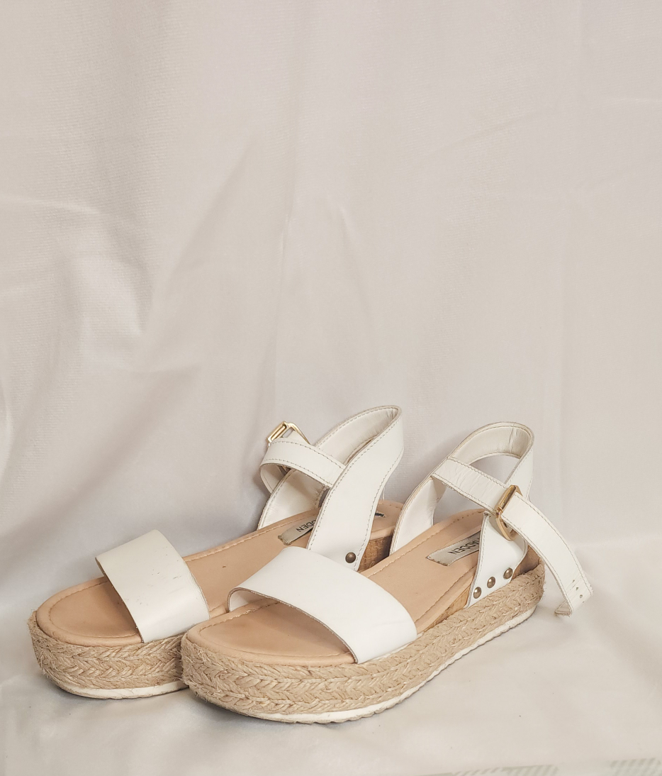 Women's Steve Madden Jaklin Sandals / US 7 / White thumbnail