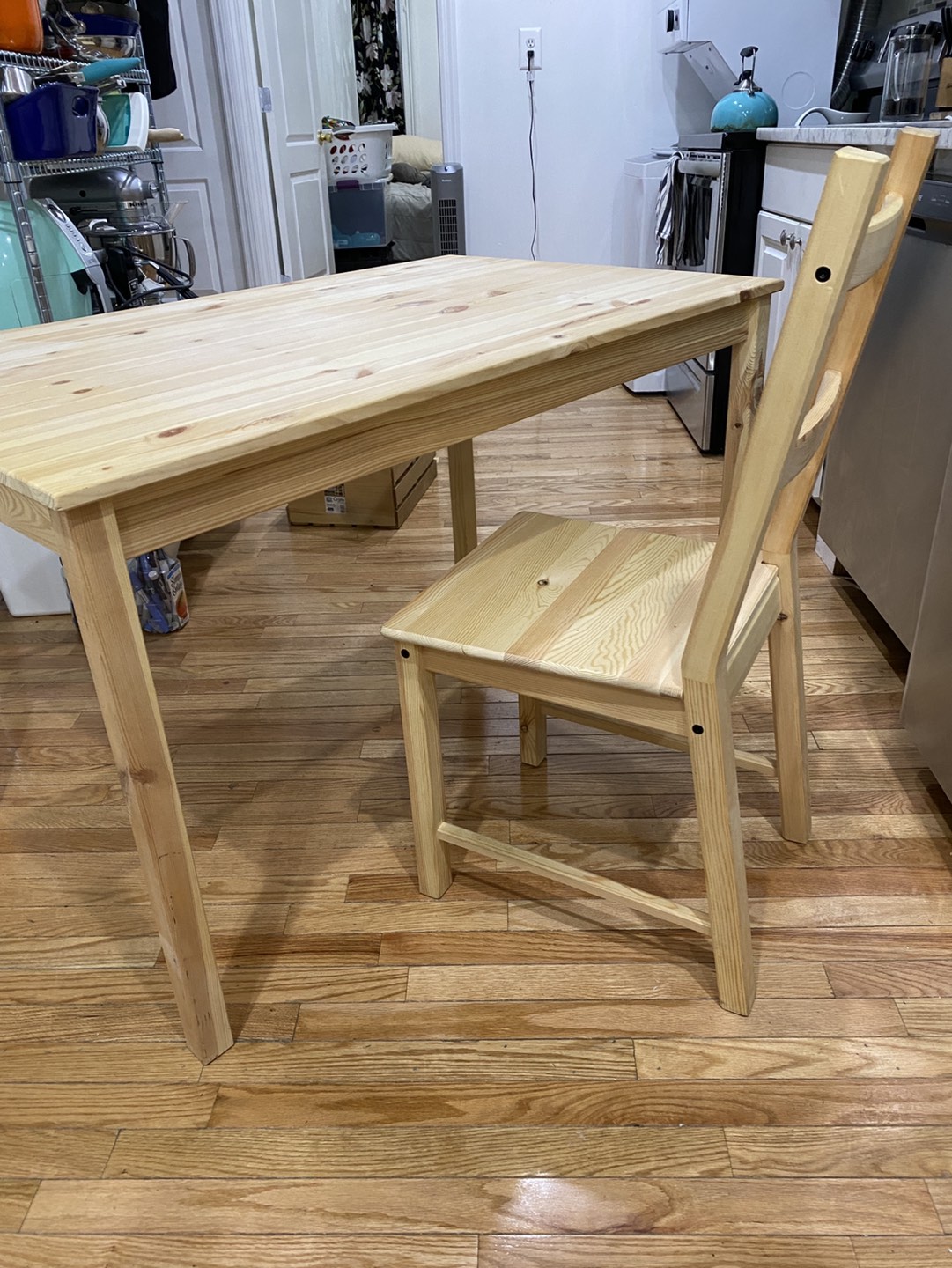 Dinning table w/chair - photo 3