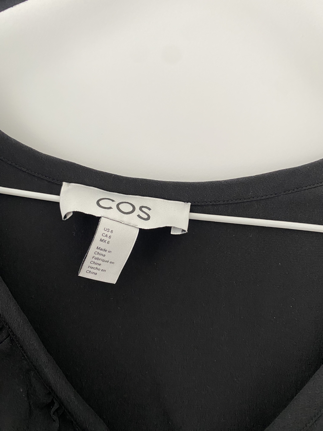 COS black blouse image indicator(3)