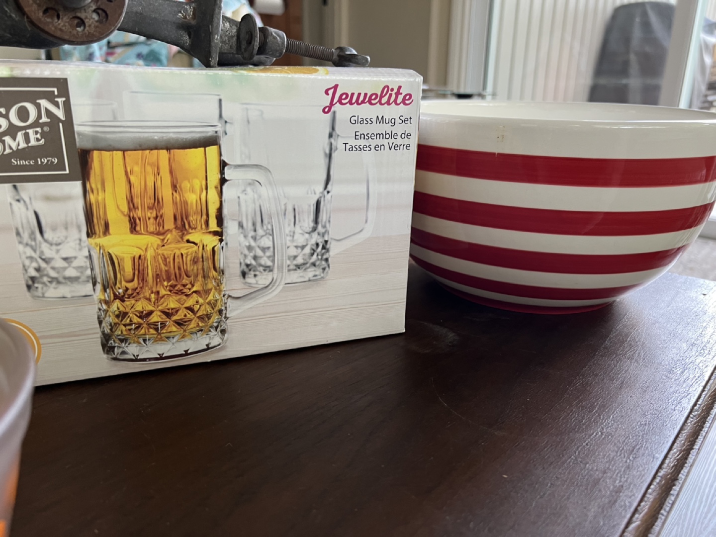 Kitchen bowls and glasses and vintage cracker image indicator(8)