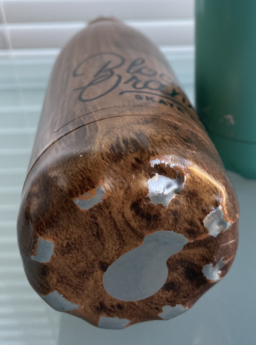 S’well water bottles image indicator(8)