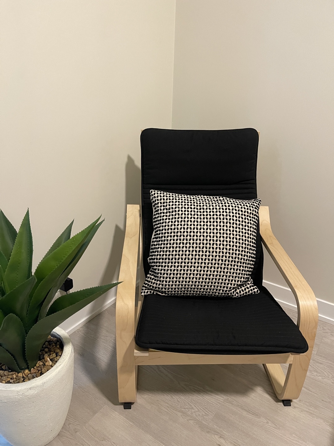 IKEA POÄNG Armchair, Birch veneer/Knisa black