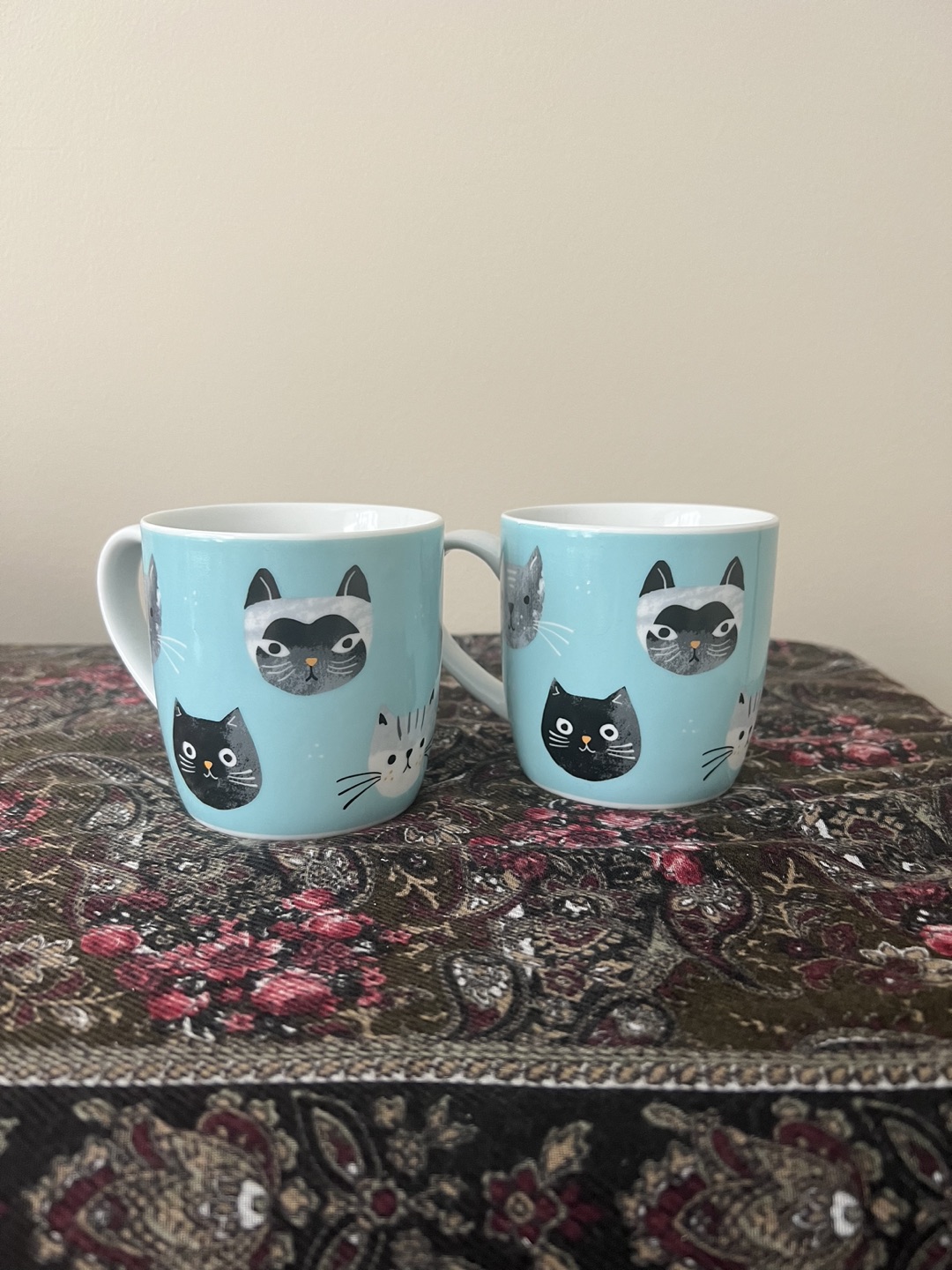 Ceramic Cat Mugs (Light Blue)