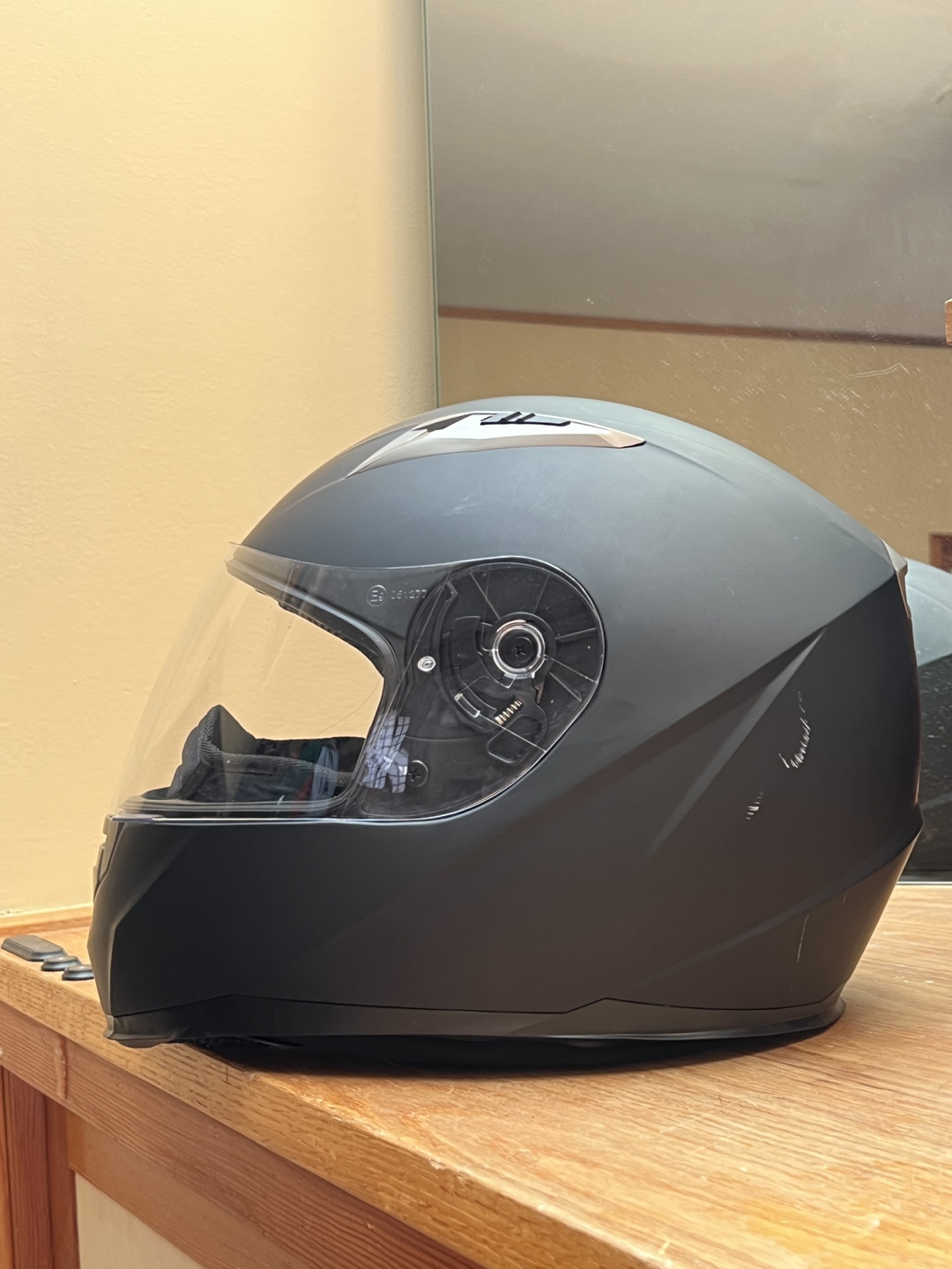 DOT/ECE Certified Motorcycle Helmet - Adult size M