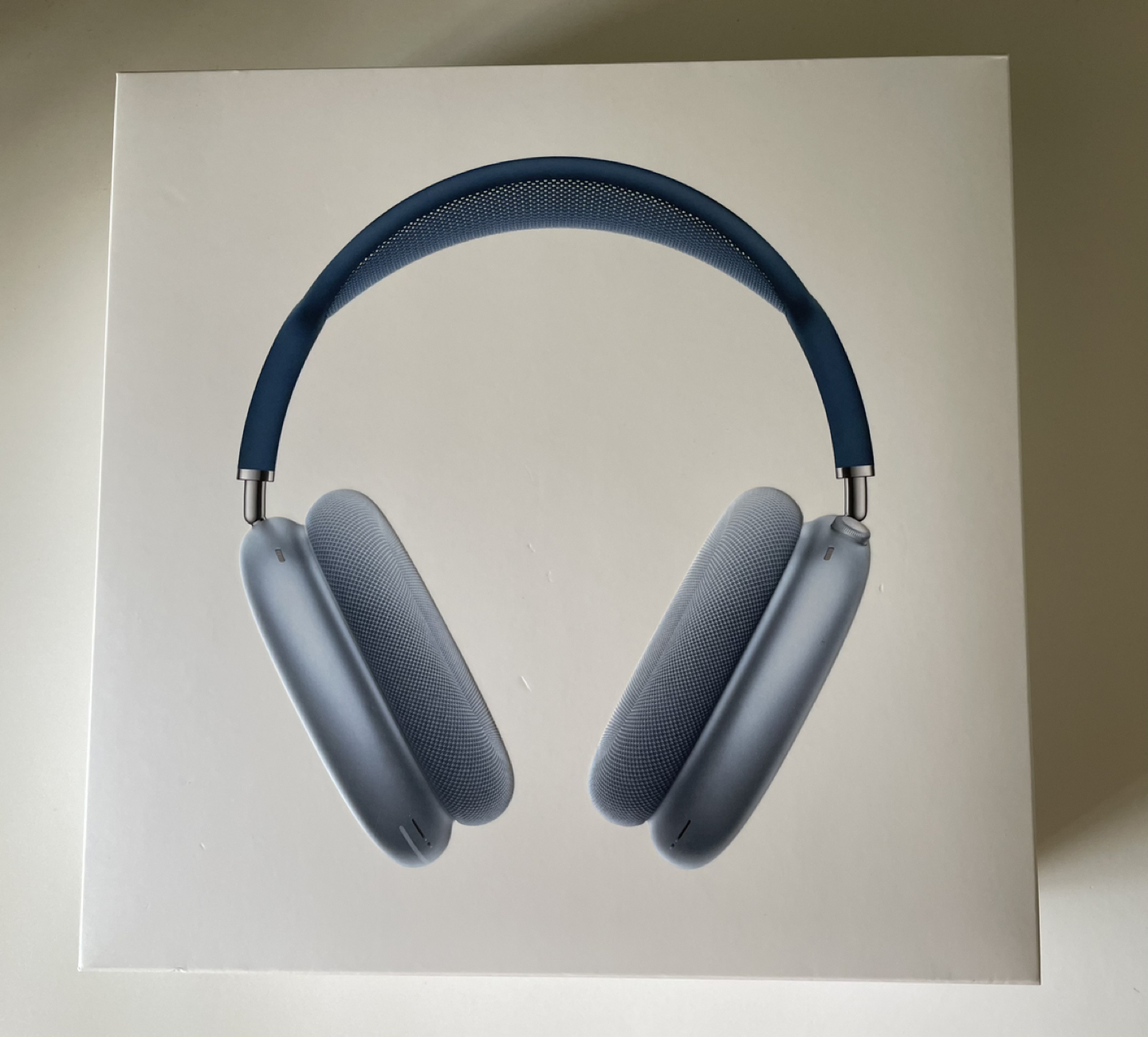 Apple AirPods Max headphones Sky Blue with Blue Headband