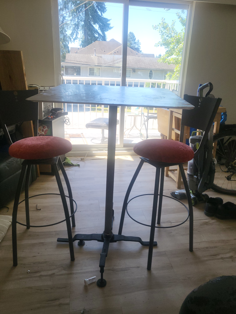 Stainless steel Bar table + Hi-chairs - photo 3