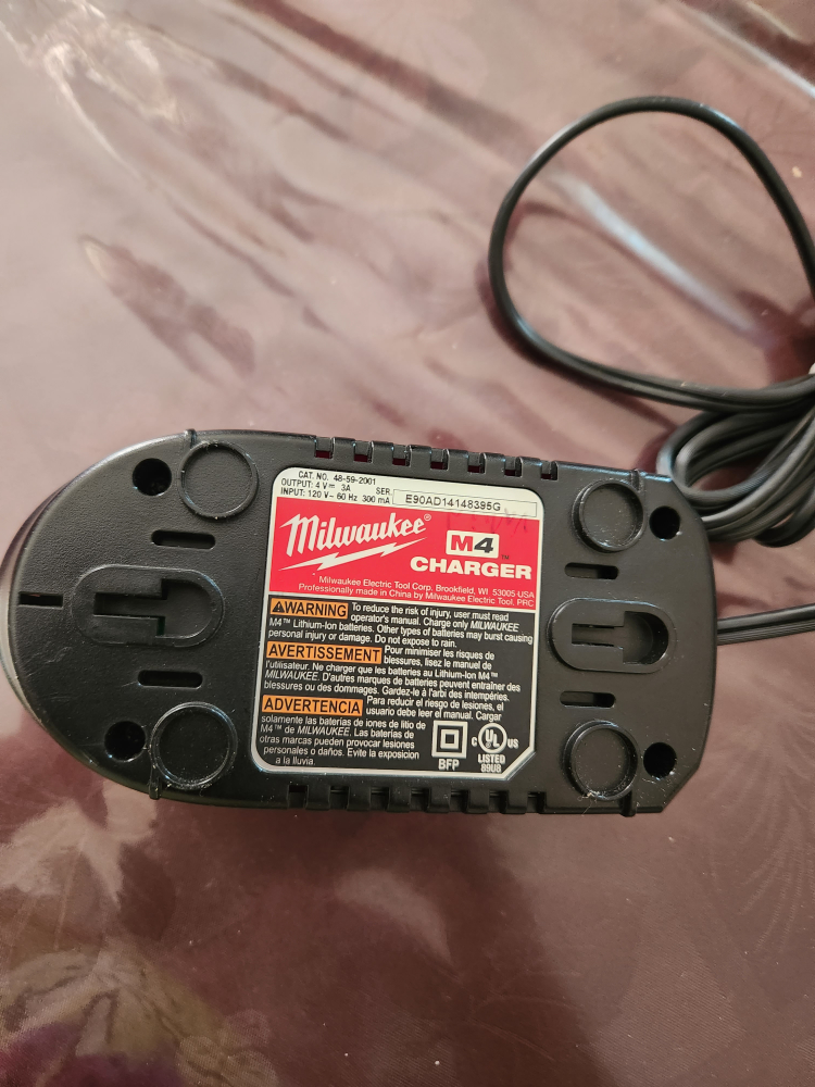Milwaukee M4 Charger model no. 48-59-2001 image indicator(4)